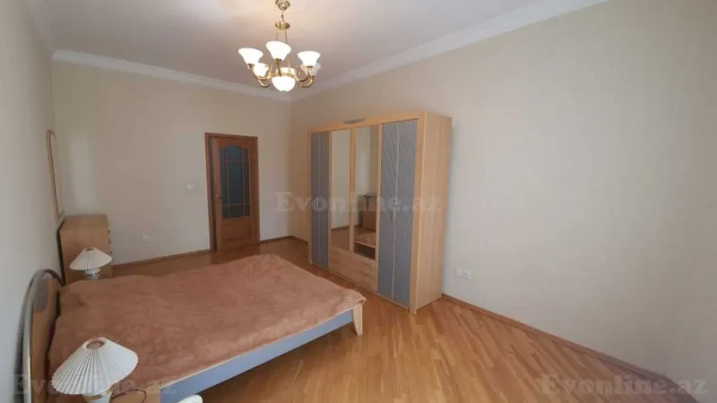 Kirayə verilir 4 otaqlı Mənzil Yeni tikili 220 m² 28 May m. - şəkil 16