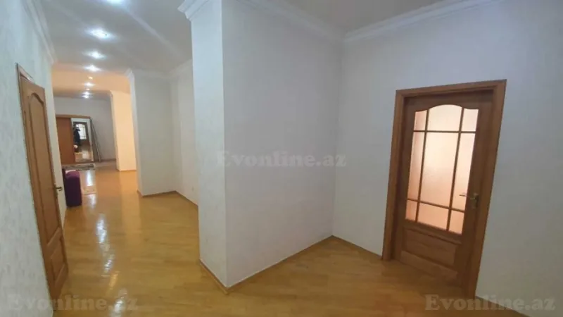 Kirayə verilir 4 otaqlı Mənzil Yeni tikili 220 m² 28 May m. - şəkil 18