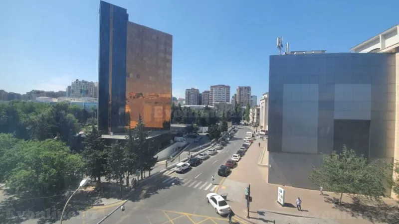 Kirayə verilir 4 otaqlı Mənzil Yeni tikili 220 m² 28 May m. - şəkil 22