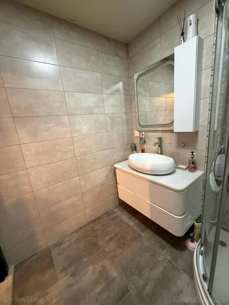 Satılır 3 otaqlı Mənzil Yeni tikili 71 m² 20 Yanvar m. - şəkil 5