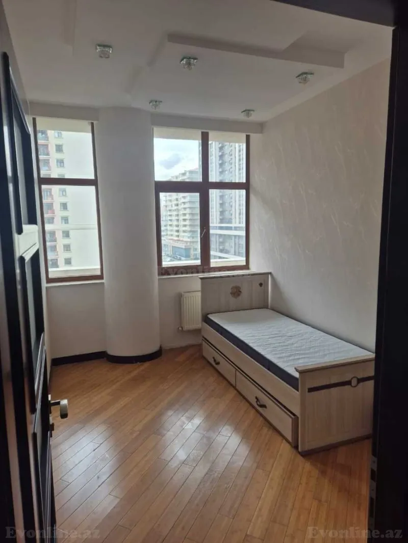 Kirayə verilir 3 otaqlı Mənzil Yeni tikili 120 m² Xətai m. - şəkil 10
