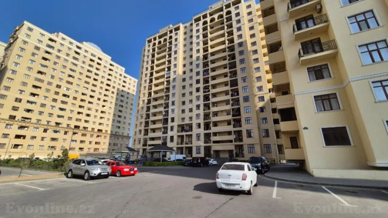 4 otaqlı Mənzil 135 m² Bayıl Satılır