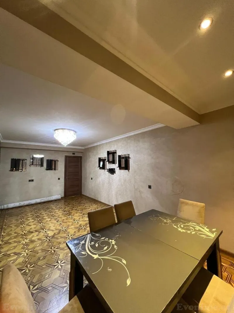 Kirayə verilir 2 otaqlı Mənzil Köhnə tikili 74 m² Nəsimi r. - şəkil 5