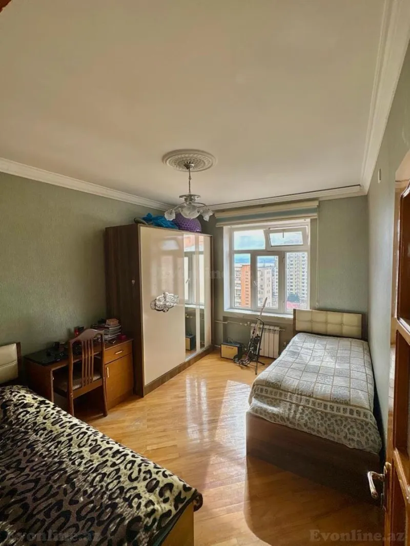 Satılır 5 otaqlı Mənzil Köhnə tikili 125 m² Əhmədli m. - şəkil 9