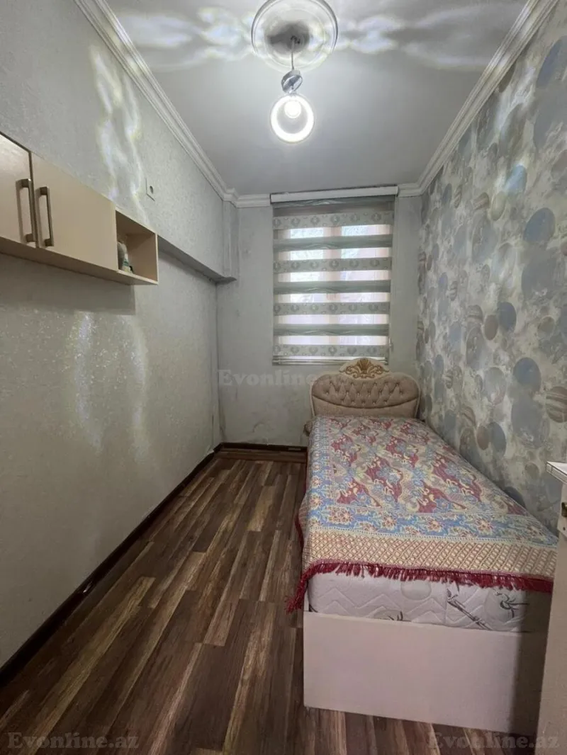 Satılır 3 otaqlı Mənzil Köhnə tikili 72 m² Gənclik m. - şəkil 16