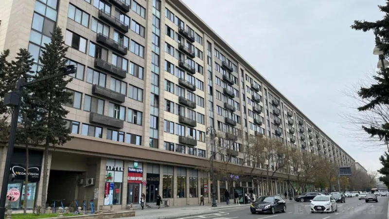 Satılır 3 otaqlı Mənzil Köhnə tikili 72 m² Gənclik m. - şəkil 20