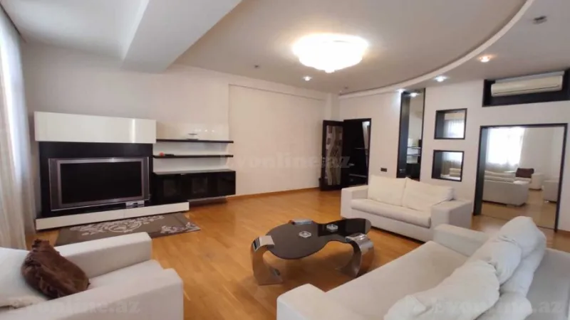 4 otaqlı Mənzil 220 m² 28 May m. Kirayə verilir