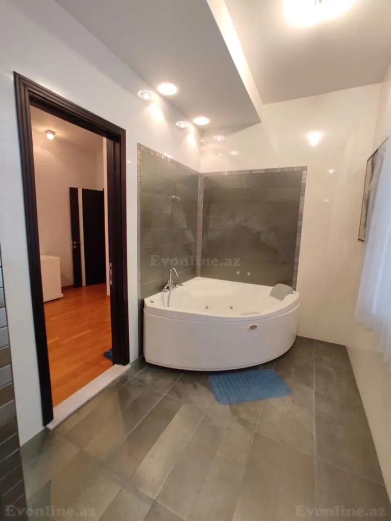 Kirayə verilir 4 otaqlı Mənzil Yeni tikili 220 m² 28 May m. - şəkil 12