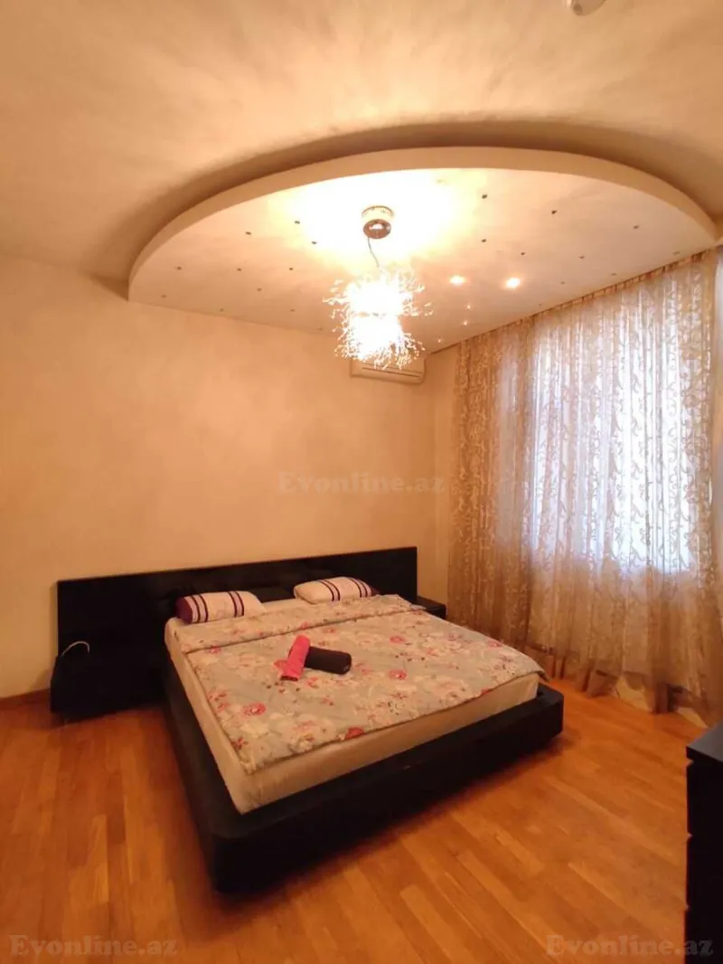Kirayə verilir 4 otaqlı Mənzil Yeni tikili 220 m² 28 May m. - şəkil 14