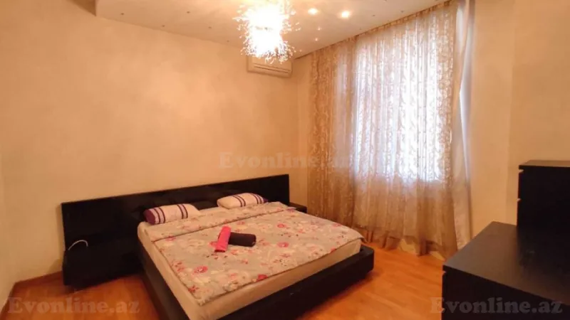 Kirayə verilir 4 otaqlı Mənzil Yeni tikili 220 m² 28 May m. - şəkil 15