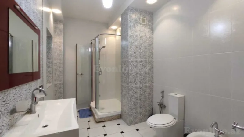 Kirayə verilir 4 otaqlı Mənzil Yeni tikili 220 m² 28 May m. - şəkil 19