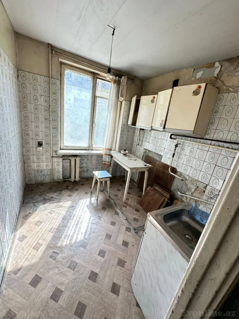 Satılır 3 otaqlı Mənzil Köhnə tikili 75 m² Dərnəgül m. - şəkil 7