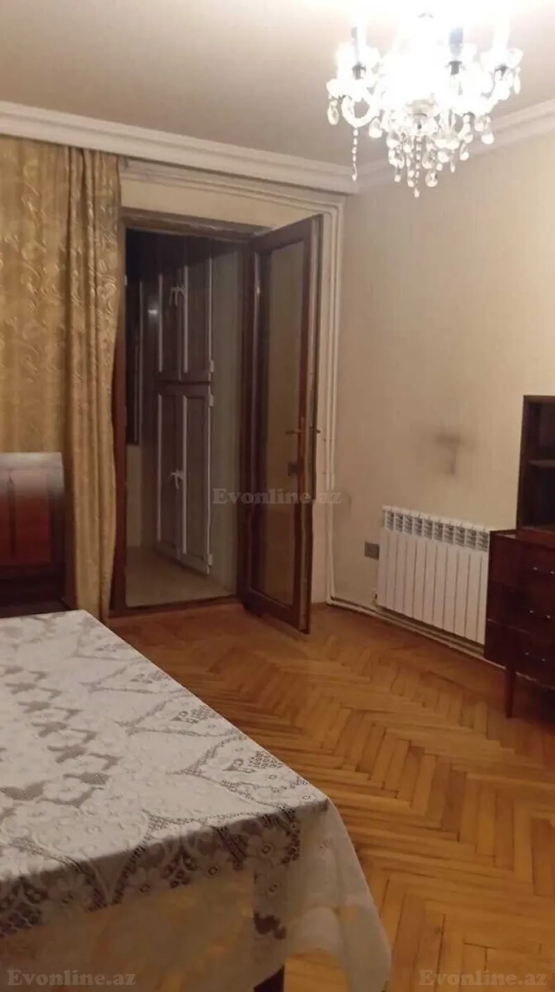 Satılır 3 otaqlı Mənzil Köhnə tikili 70 m² Nizami m. - şəkil 3