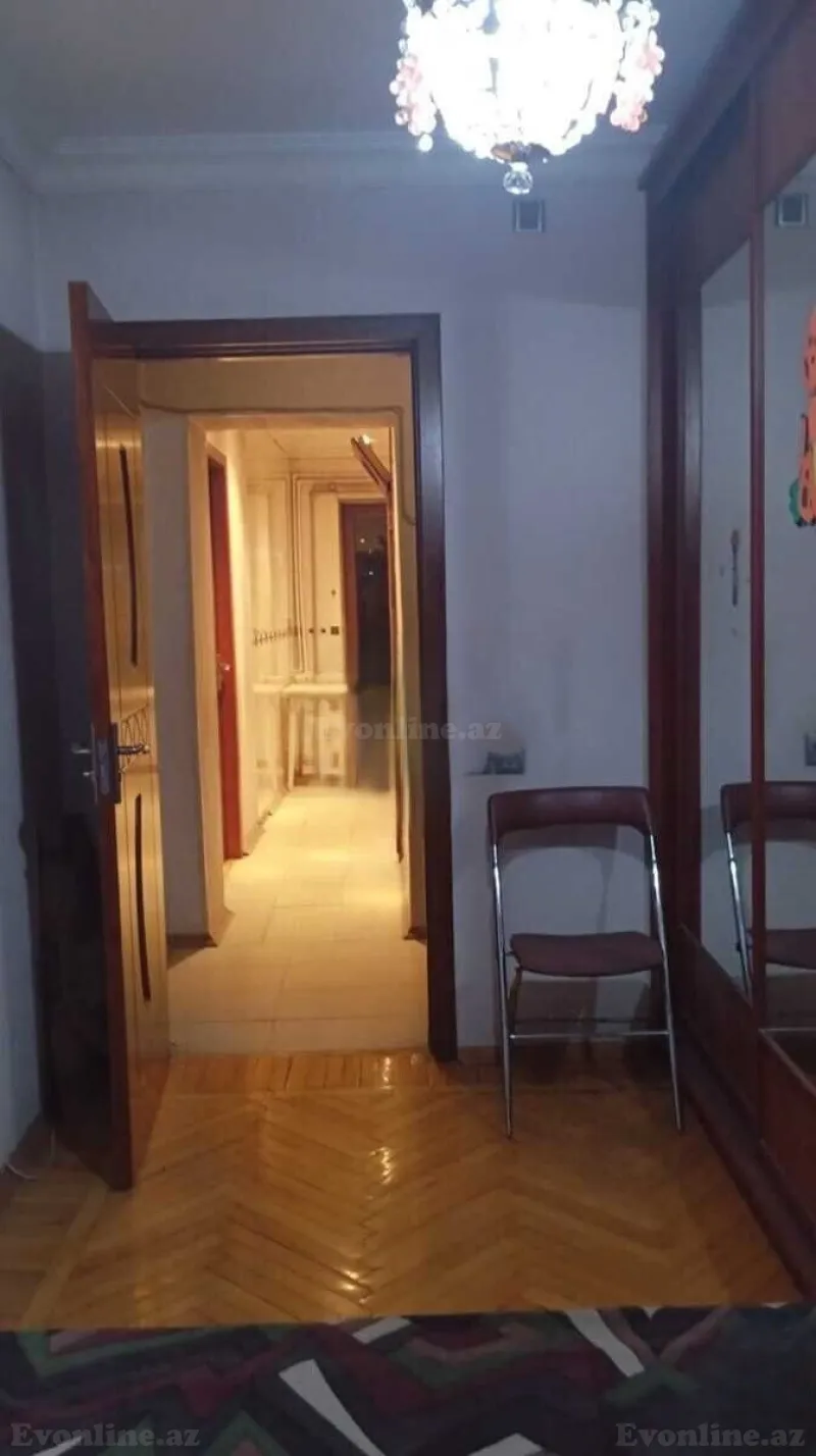 Satılır 3 otaqlı Mənzil Köhnə tikili 70 m² Nizami m. - şəkil 4