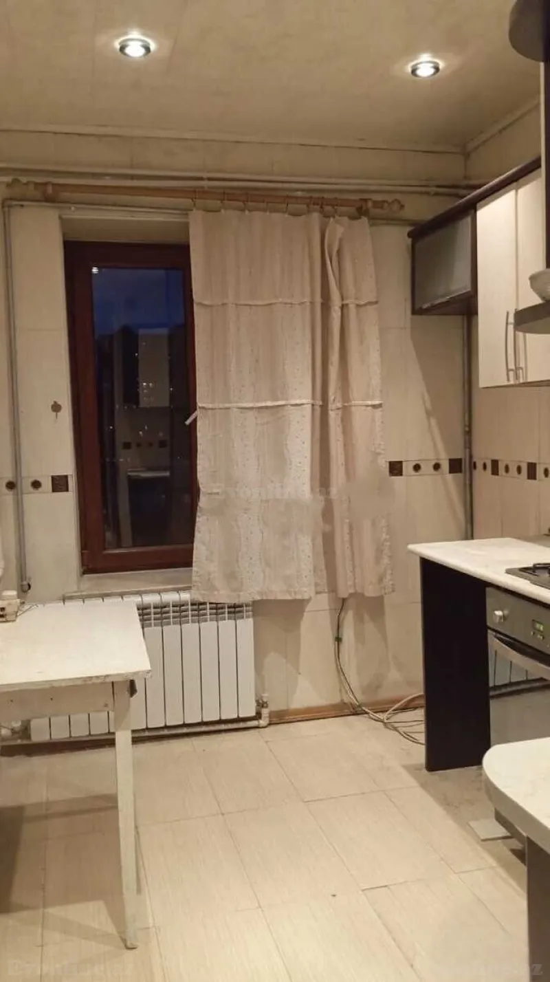 Satılır 3 otaqlı Mənzil Köhnə tikili 70 m² Nizami m. - şəkil 6