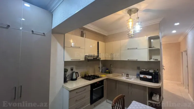 Satılır 4 otaqlı Mənzil Köhnə tikili 110 m² Abşeron r. - şəkil 5