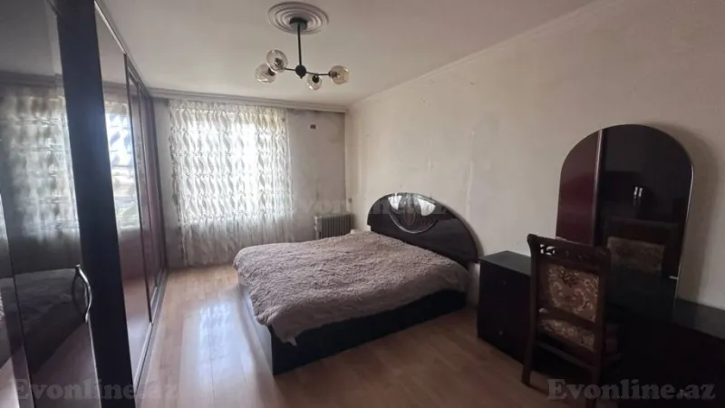 Satılır 3 otaqlı Mənzil Köhnə tikili 72 m² Yasamal - şəkil 2