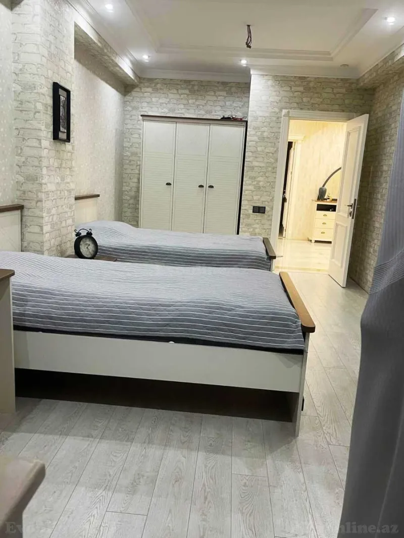 Satılır 3 otaqlı Mənzil Yeni tikili 128 m² Suraxanı r. - şəkil 4