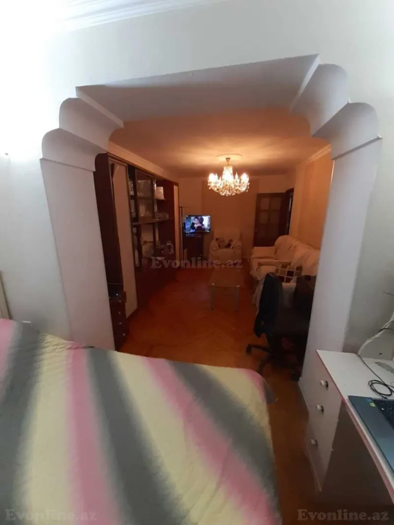 Satılır 3 otaqlı Mənzil Köhnə tikili 65 m² Yasamal - şəkil 3