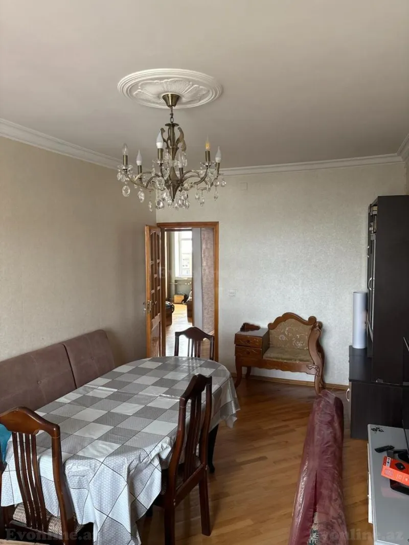 Satılır 5 otaqlı Mənzil Köhnə tikili 125 m² Əhmədli m. - şəkil 5