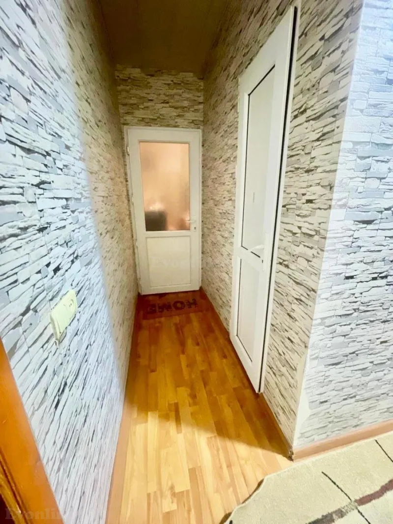 Satılır 2 otaqlı Mənzil Köhnə tikili 43 m² 8-ci kilometr - şəkil 3
