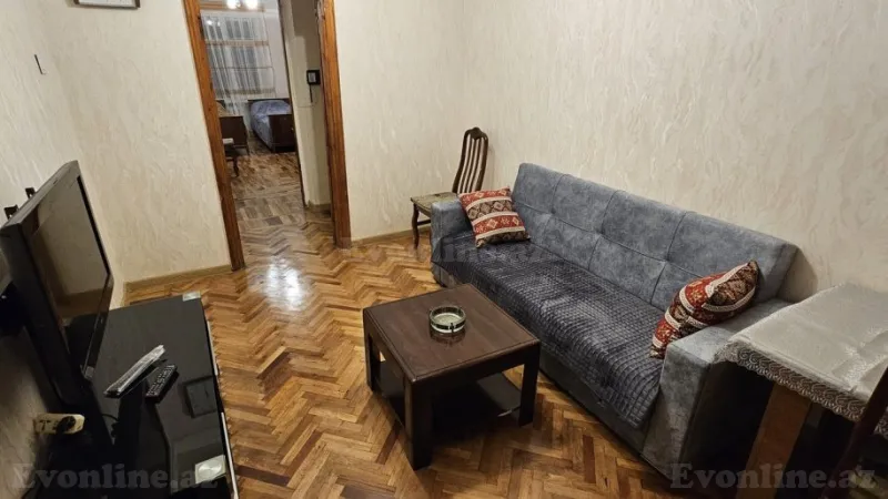2 otaqlı Mənzil 43 m² Elmlər Akademiyası m. Kirayə verilir