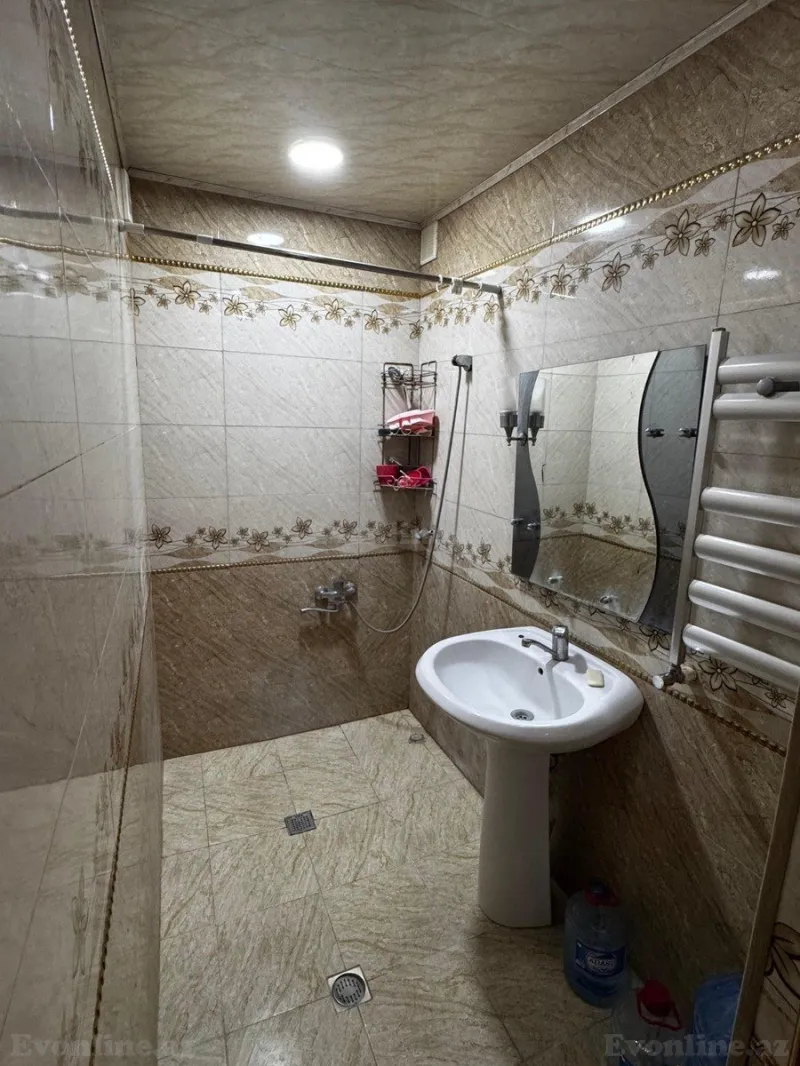 Kirayə verilir 2 otaqlı Mənzil Köhnə tikili 65 m² 9-cu mikrorayon - şəkil 3