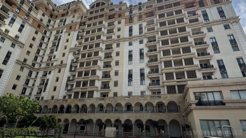 Kirayə verilir 4 otaqlı Mənzil Yeni tikili 230 m² Nizami m. - şəkil 3