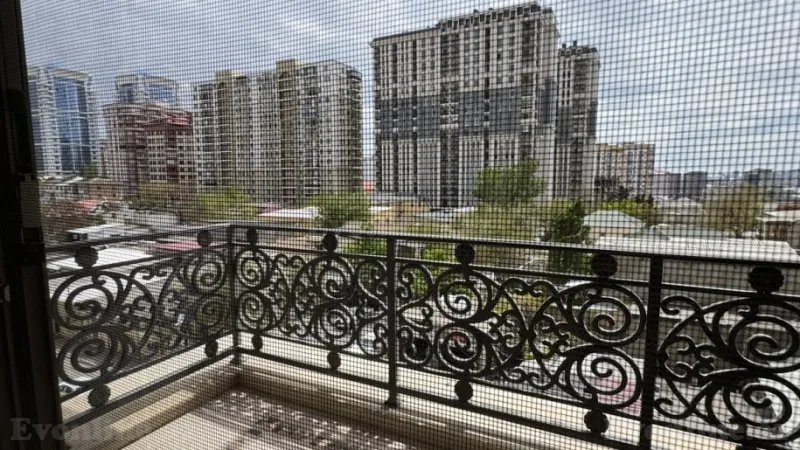 Kirayə verilir 4 otaqlı Mənzil Yeni tikili 230 m² Nizami m. - şəkil 15