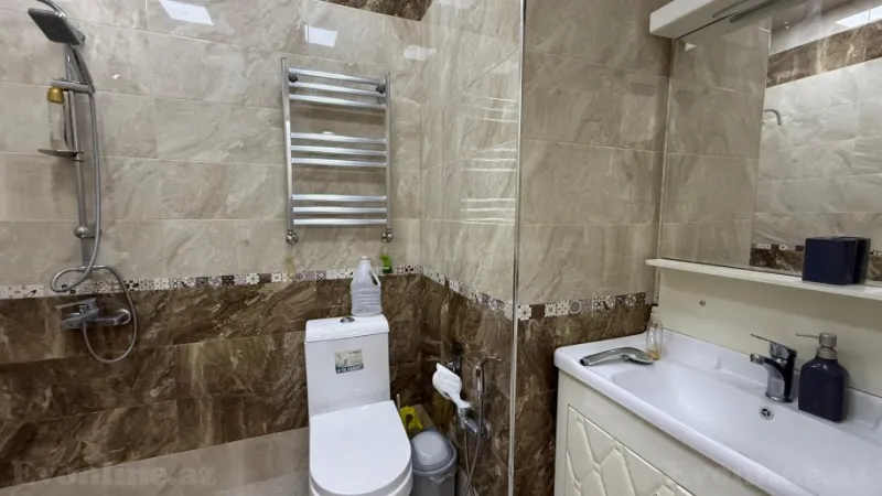 Kirayə verilir 4 otaqlı Mənzil Yeni tikili 160 m² Xətai r. - şəkil 17