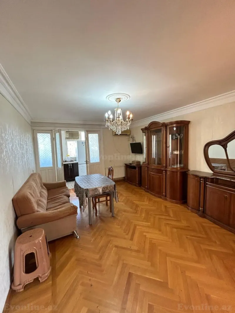 Satılır 4 otaqlı Mənzil Köhnə tikili 78 m² 4-cü mikrorayon - şəkil 4