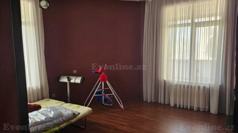 Kirayə verilir 3 otaqlı Mənzil Yeni tikili 135 m² Nizami r. - şəkil 9