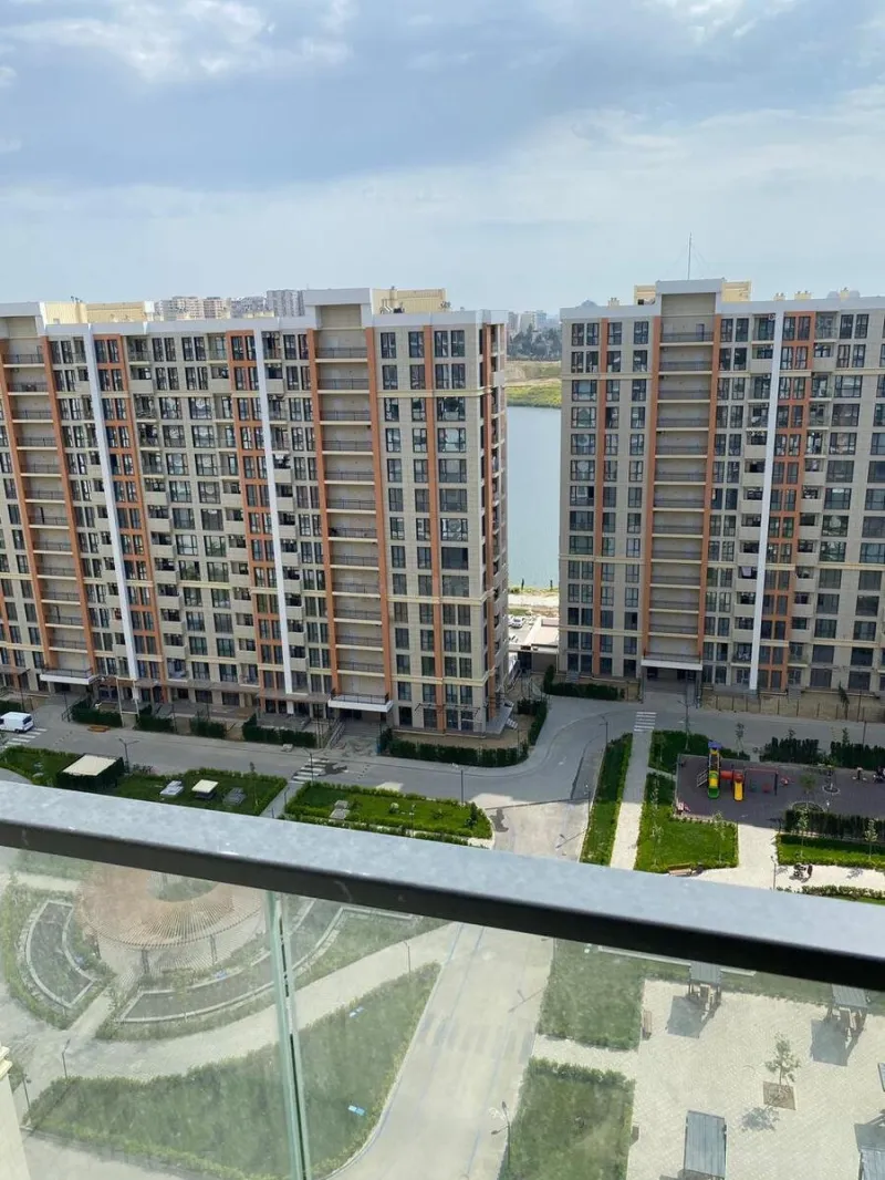 2 otaqlı Mənzil 67 m² Elmlər Akademiyası m. Satılır