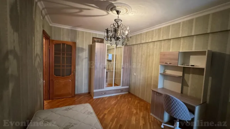 Kirayə verilir 3 otaqlı Mənzil Köhnə tikili 100 m² Gənclik m. - şəkil 3