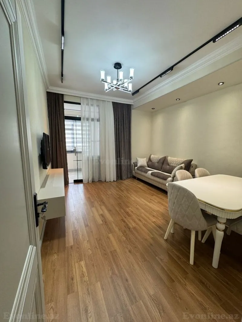2 otaqlı Mənzil 61 m² 28 May m. Satılır