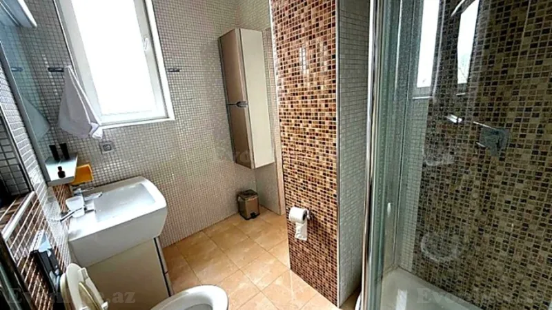 Kirayə verilir 4 otaqlı Mənzil Yeni tikili 175 m² Sahil m. - şəkil 11