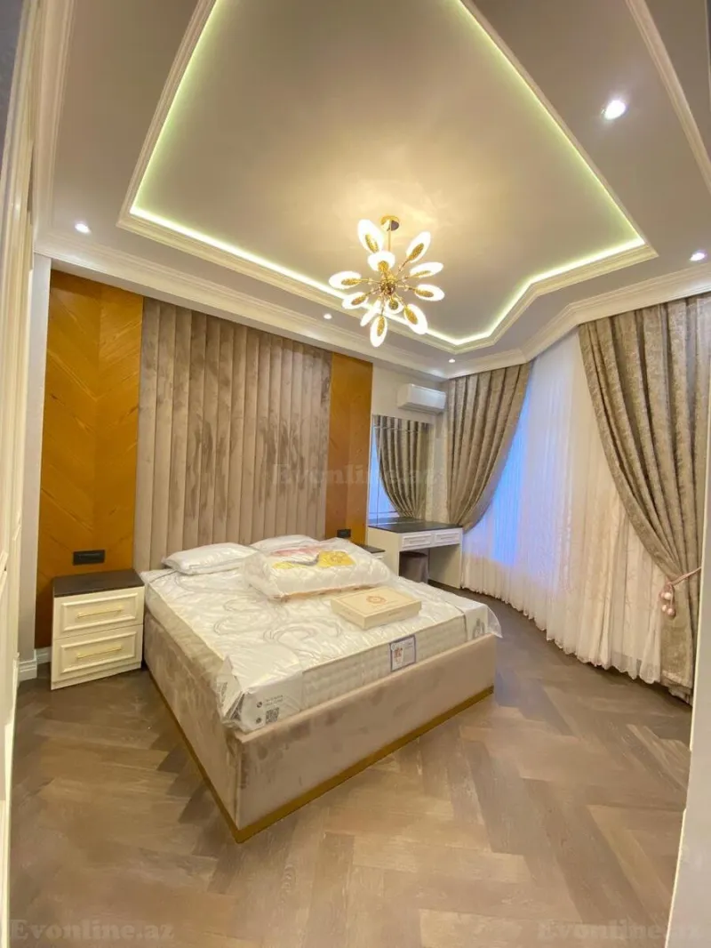 3 otaqlı Mənzil 115 m² Elmlər Akademiyası m. Kirayə verilir