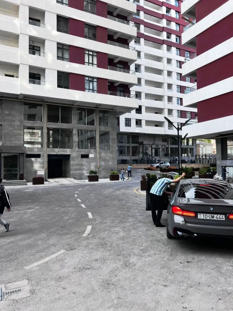 Satılır 2 otaqlı Mənzil Yeni tikili 53 m² Memar Əcəmi m. - şəkil 9