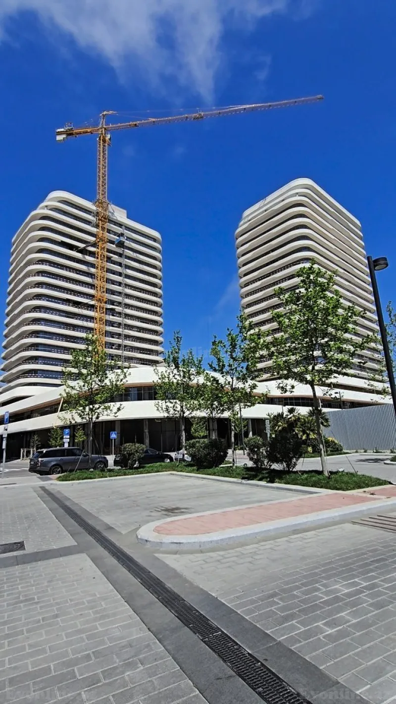 Satılır 3 otaqlı Mənzil Yeni tikili 180 m² Xətai r.