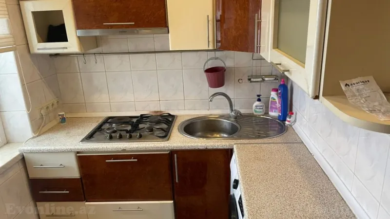 Kirayə verilir 2 otaqlı Mənzil Köhnə tikili 52 m² İnşaatçılar m. - şəkil 3