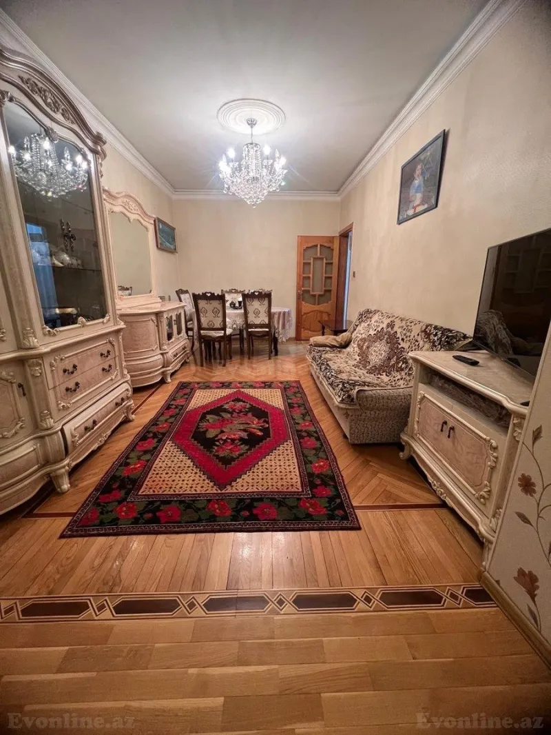 2 otaqlı Mənzil 65 m² 8-ci mikrorayon Satılır