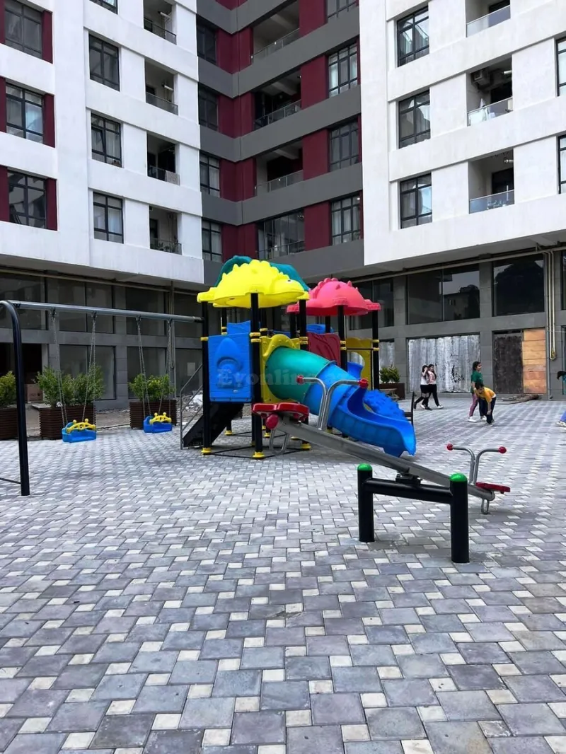 Satılır 3 otaqlı Mənzil Yeni tikili 81.7 m² Memar Əcəmi m.