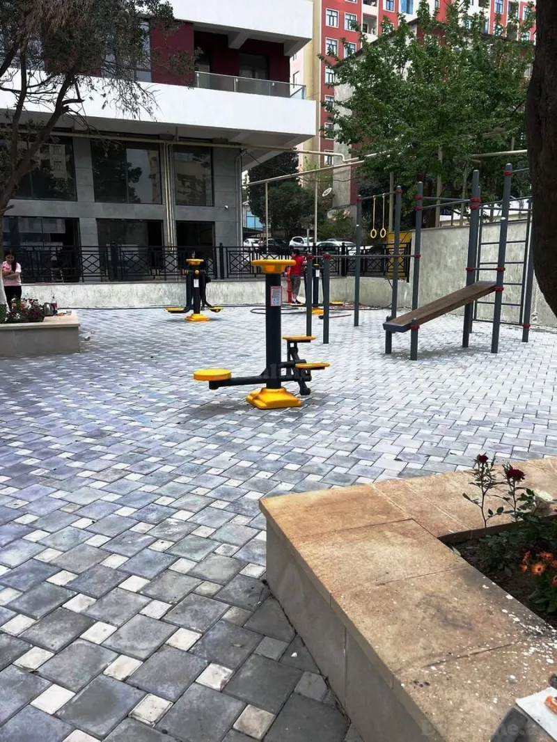 Satılır 3 otaqlı Mənzil Yeni tikili 81.7 m² Memar Əcəmi m. - şəkil 9