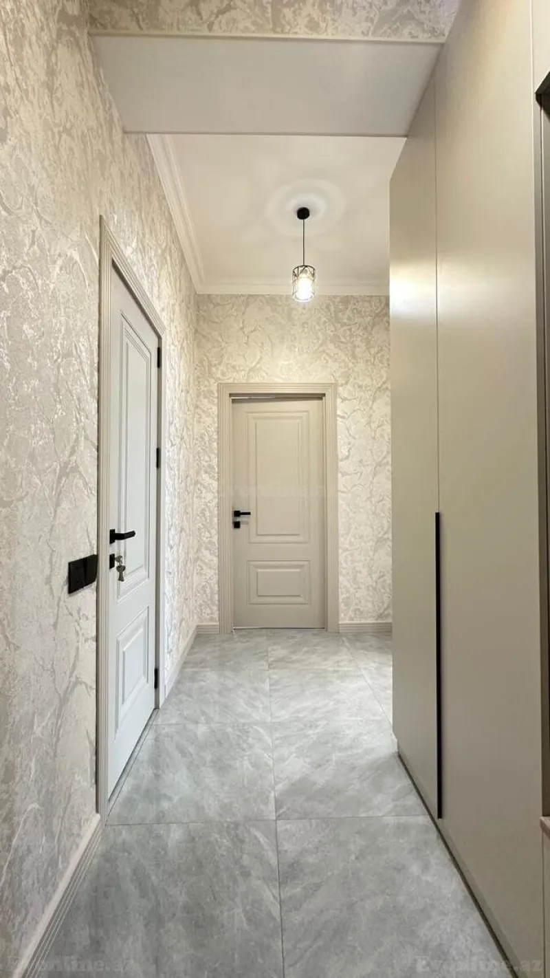 Satılır 2 otaqlı Mənzil Yeni tikili 75 m² Nizami m. - şəkil 4