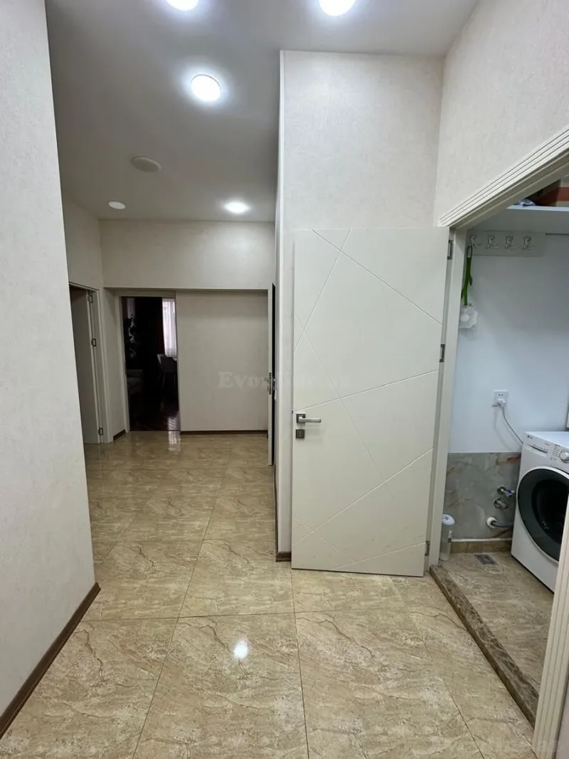 Satılır 2 otaqlı Mənzil Yeni tikili 92 m² Azadlıq prospekti m. - şəkil 18