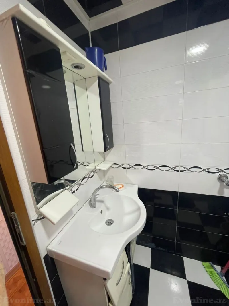 Kirayə verilir 3 otaqlı Mənzil Köhnə tikili 70 m² Yasamal - şəkil 10