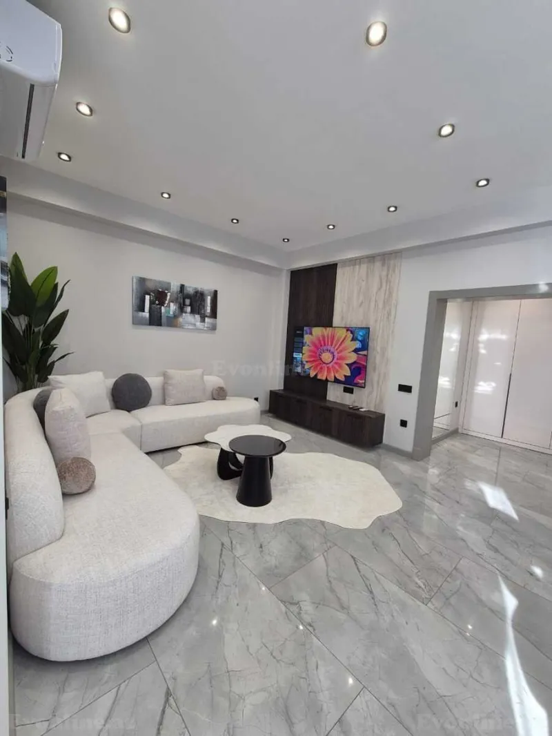 Kirayə verilir 3 otaqlı Mənzil Yeni tikili 90 m² 28 May m. - şəkil 6