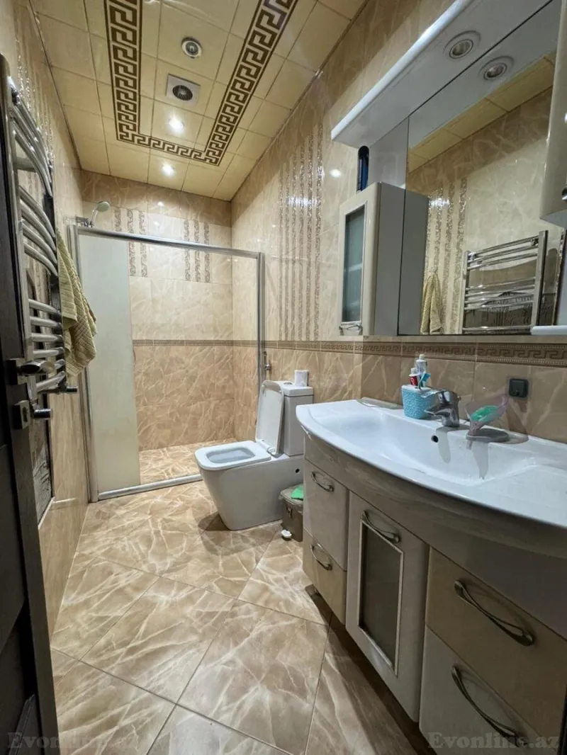 Satılır 4 otaqlı Mənzil Yeni tikili 187 m² Xətai m. - şəkil 15