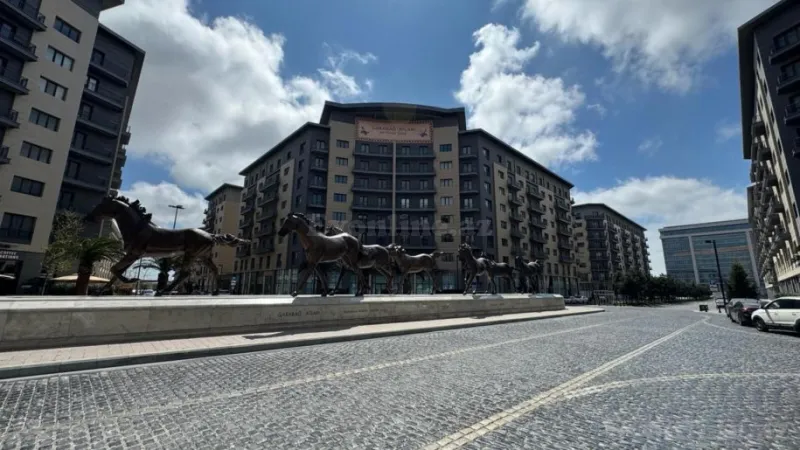 Satılır 4 otaqlı Mənzil Yeni tikili 245 m² Xətai r. - şəkil 2