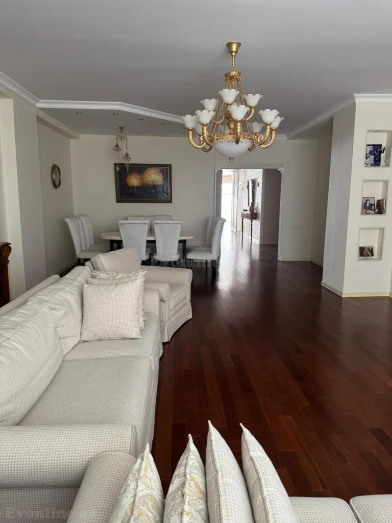 Satılır 6 otaqlı Mənzil Yeni tikili 350 m² 8 Noyabr m. - şəkil 3